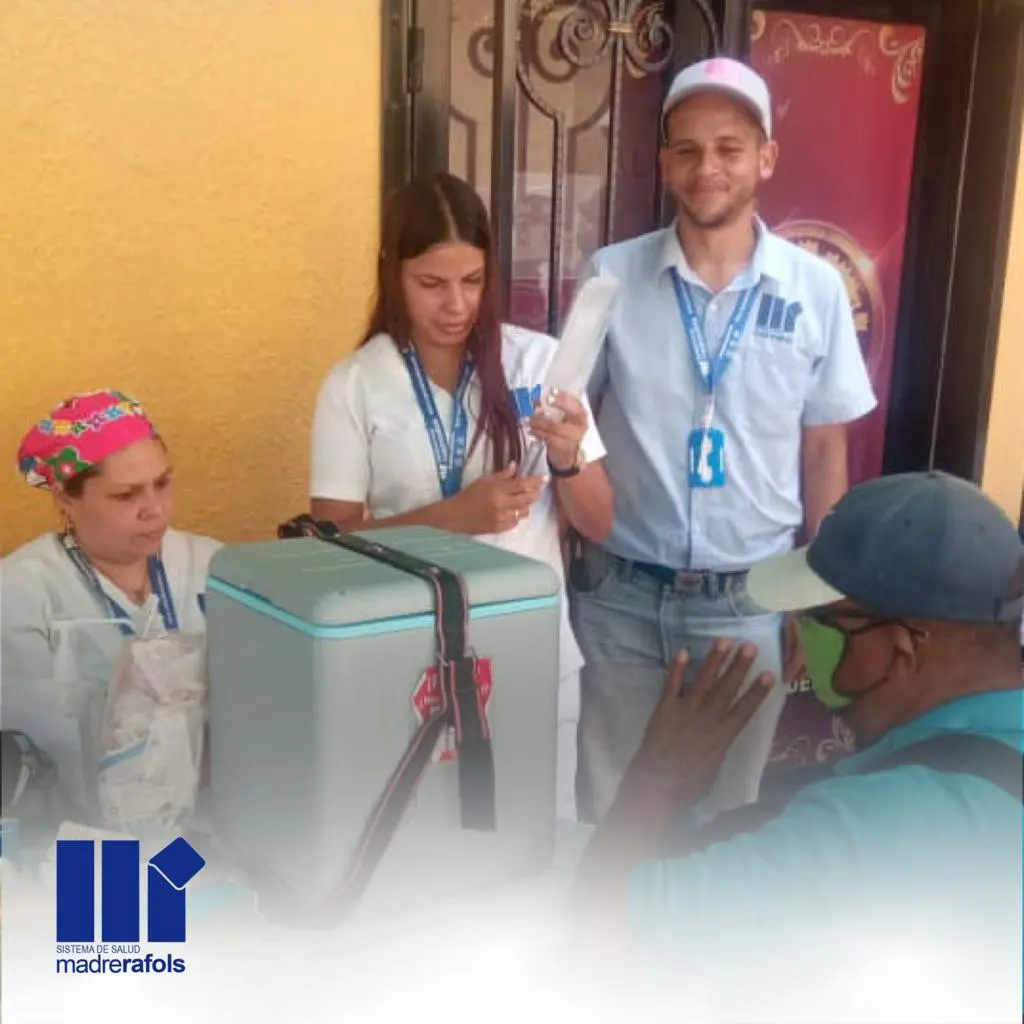 Madre Rafols brinda asistencia de salud a la Parroquia San Juan de Dios - foto 2