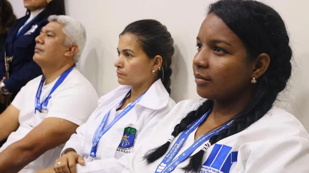 Videoconferencia de trabajo con la Directora de Salud y el Director de Asuntos Internacionales del Hospital Bambino Gesú de Italia - foto 7