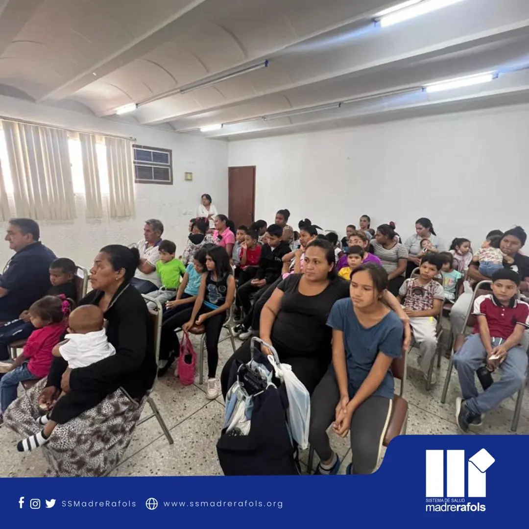 Madre Rafols atendió a los feligreses de la Parroquia Nuestra Señora de Coromoto - foto 5