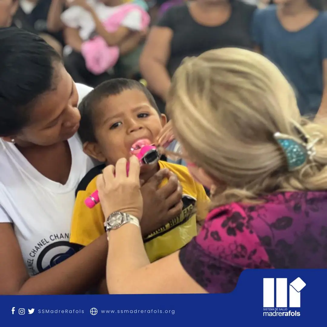Madre Rafols atendió a los feligreses de la Parroquia Nuestra Señora de Coromoto - foto 2