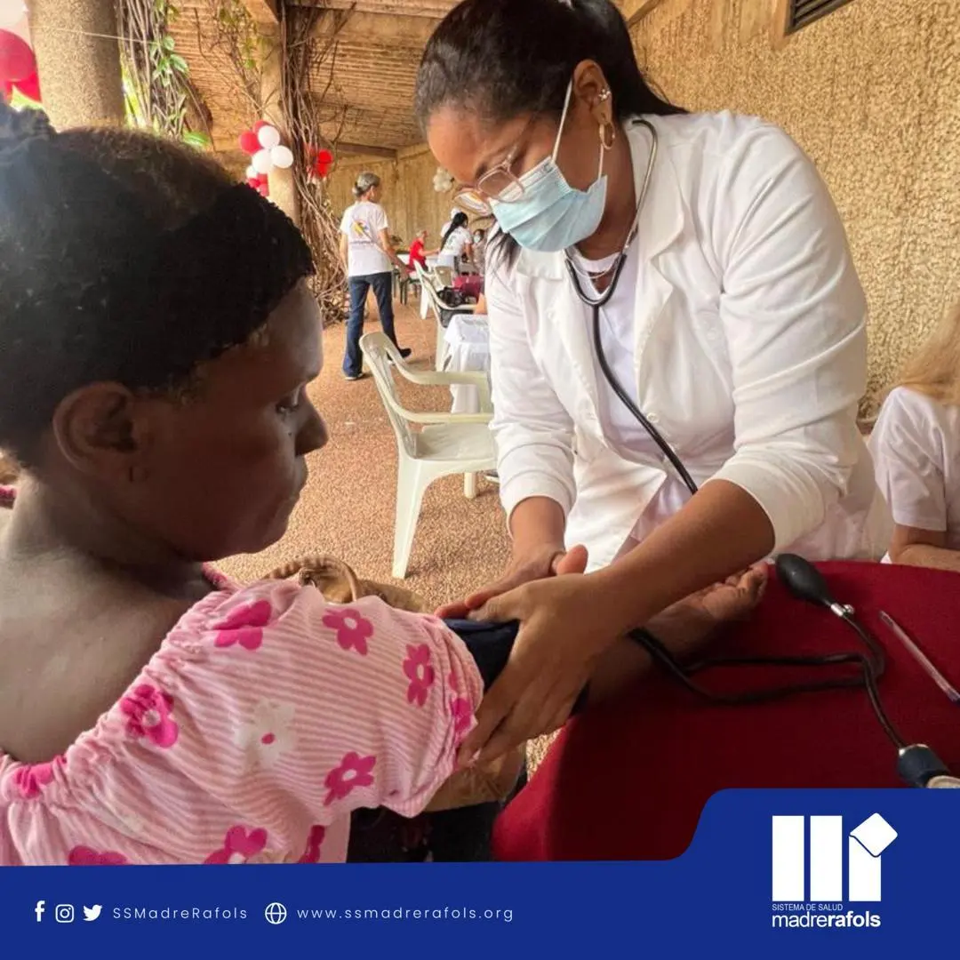 Madre Rafols va a tu parroquia brindó asistencia en salud a las comunidades cercanas al Templo San Tarcisio - foto 9