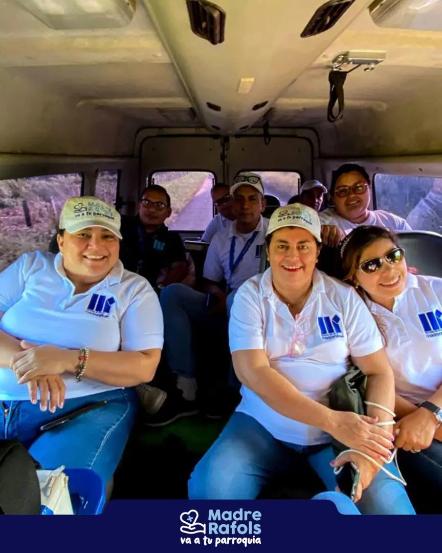 Madre Rafols y las hermanas de la Caridad de Santa Ana brindaron atención médica gratuita a 632 personas en los Ángeles del Tokuko en el municipio Machiques de Perijá - foto 11