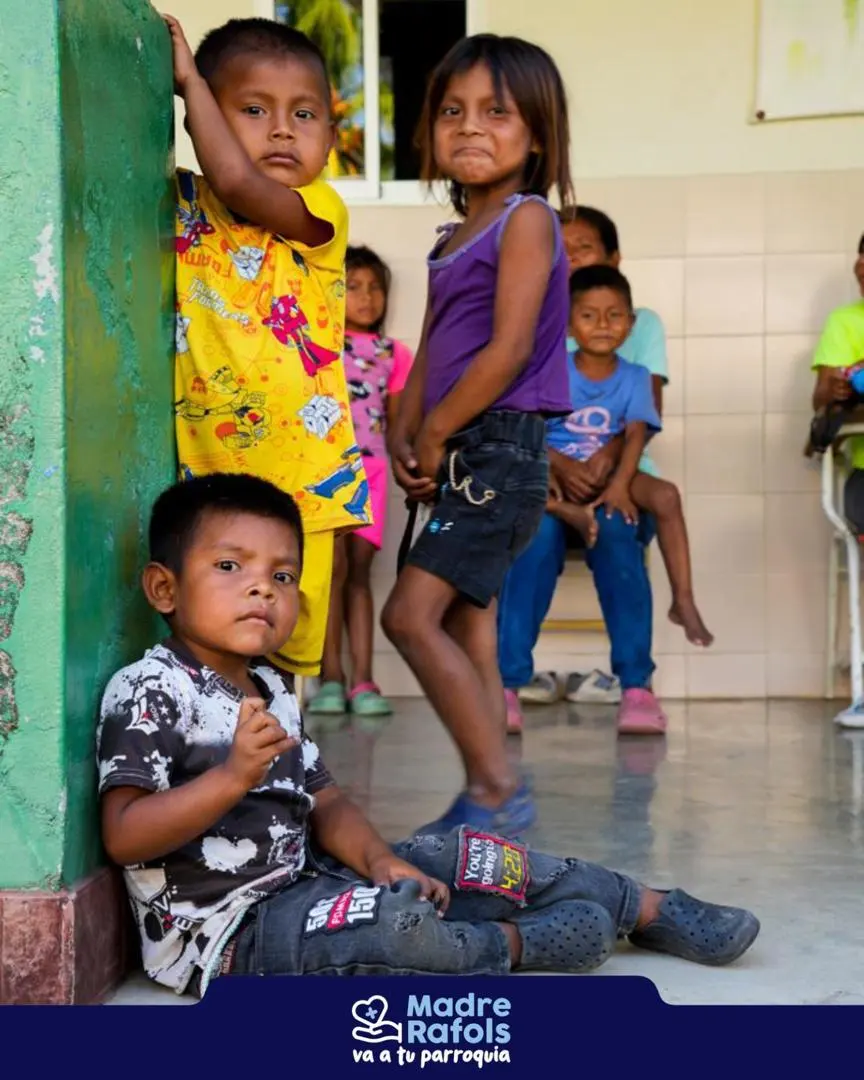 Madre Rafols y las hermanas de la Caridad de Santa Ana brindaron atención médica gratuita a 632 personas en los Ángeles del Tokuko en el municipio Machiques de Perijá - foto 9