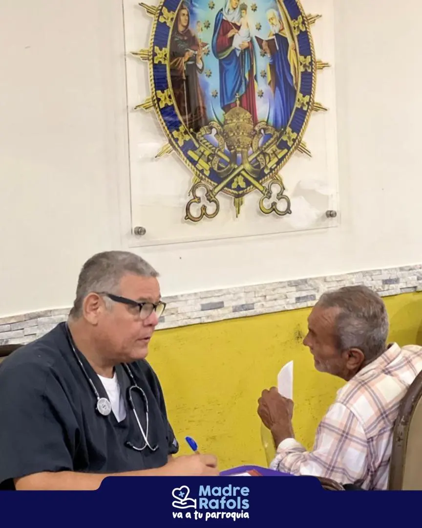Madre Rafols atendió en jornada médica gratuita a 150 adultos mayores en la Basílica de Chiquinquirá - foto 3