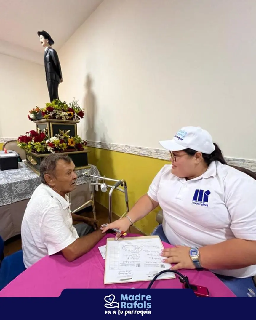 Madre Rafols atendió en jornada médica gratuita a 150 adultos mayores en la Basílica de Chiquinquirá - foto 8
